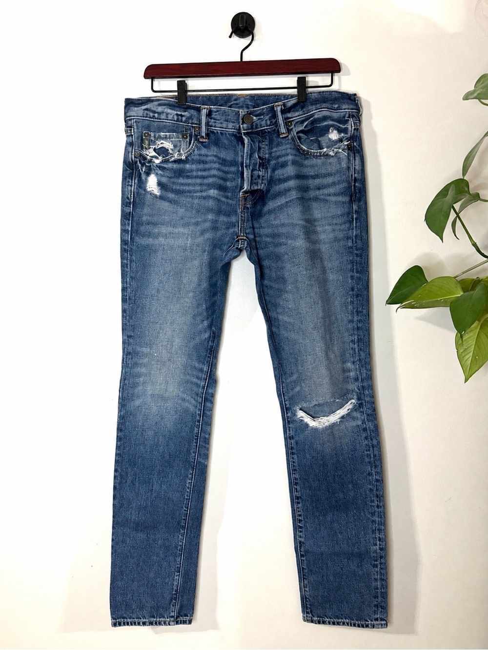 Abercrombie & Fitch A&F Skinny Distressed Jeans Medium Wash W33 L32